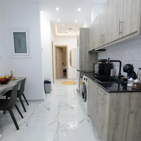 Zeos Finest Jacuzzi * Athens