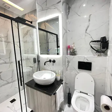 Zeos Finest Jacuzzi Apartment Athens